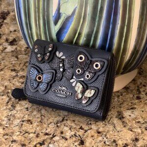 Coach Butterfly Wallet Small Navy Trifold New Without Tags 4 Inch